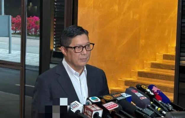 捕魚機:鄧炳強秘密離港去泰國被質疑,難道不知道什麽更重要嗎?